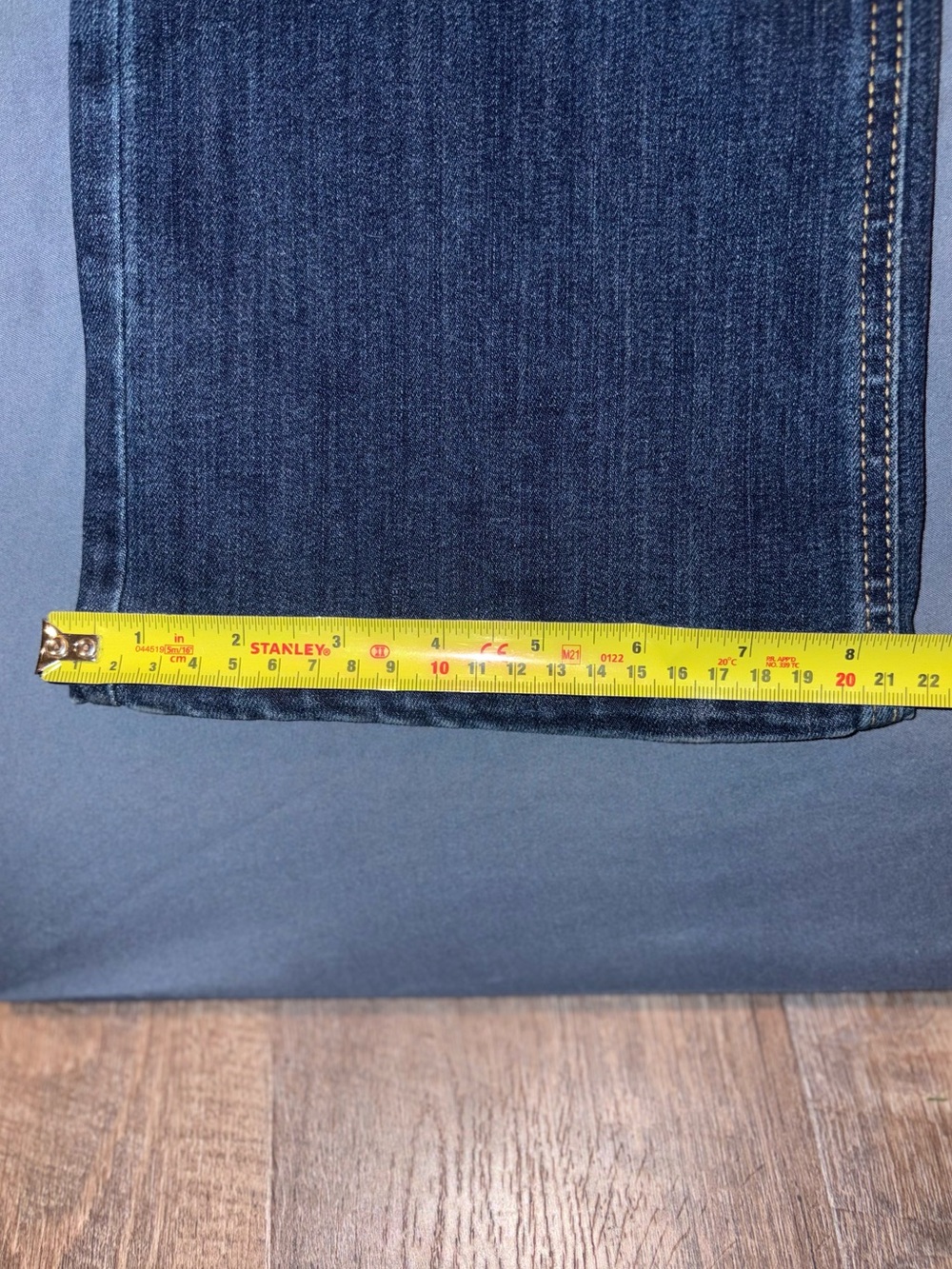 Wrangler High Rise Bootcut Jeans Size 4 - Picture 5 of 8